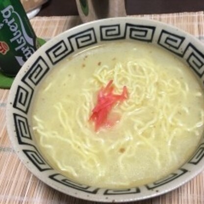 持ってるものの足し算でこんなにおいしいラーメンができるなんて！ネギあぶらも入れちゃいました豆乳でコックリ、どこでも食べた事ないラーメンでしたドウモゴチソ様！